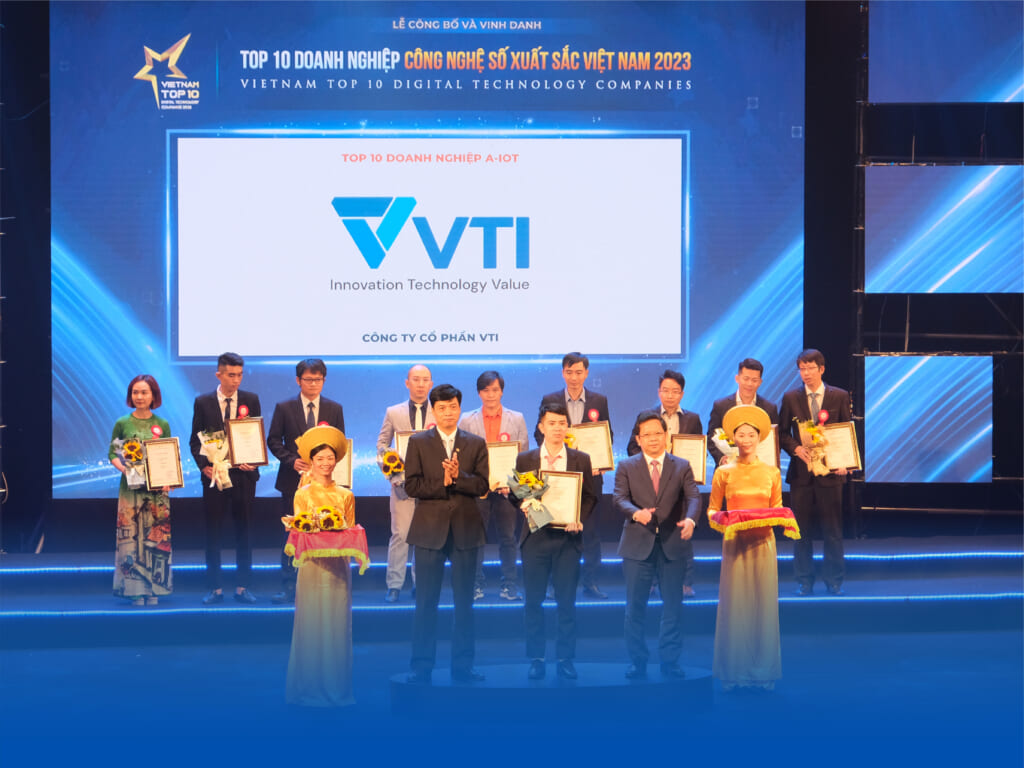 VTI Group lập Hat-trick giải thưởng tại Top 10 doanh nghiệp công nghệ ...